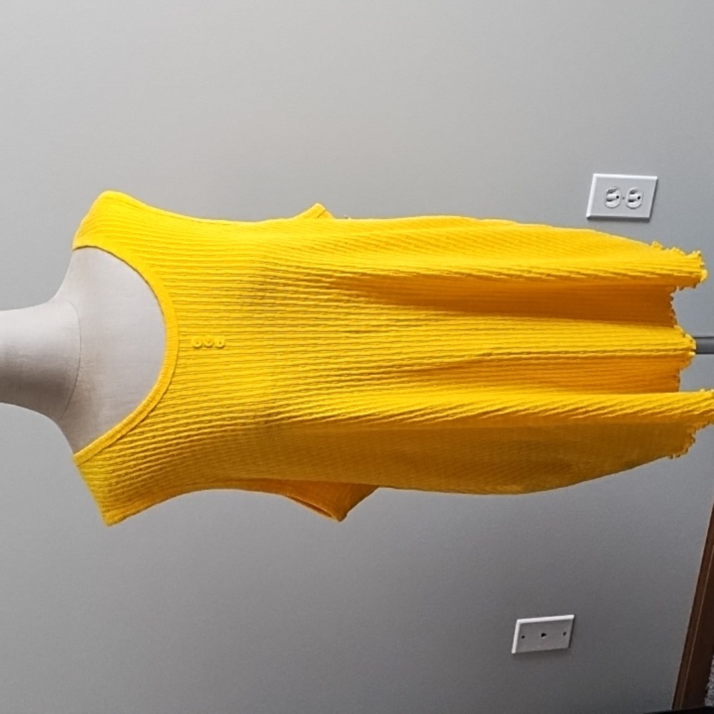 4/$18- NWT Final markdown! JK America Yellow top